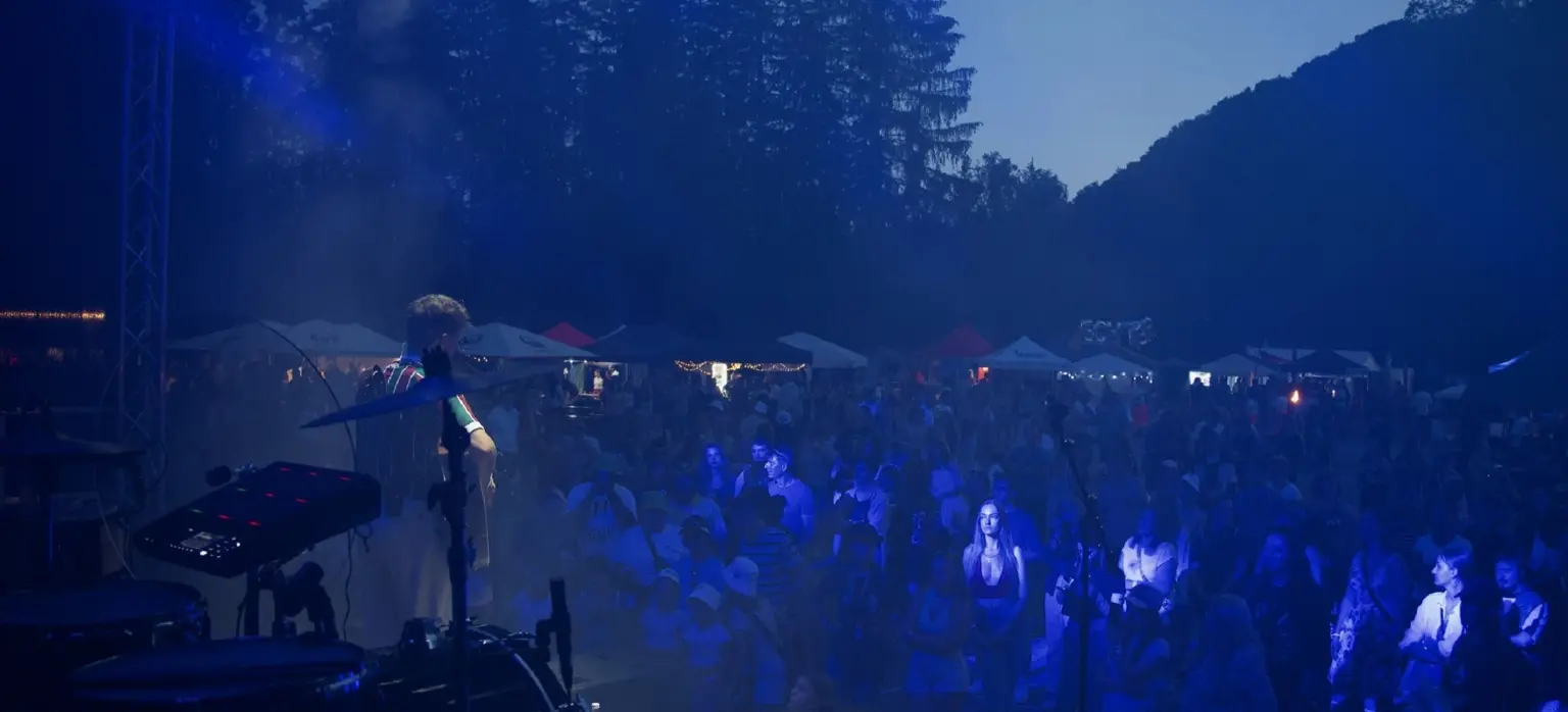 hammersound 24 rian bühne blau